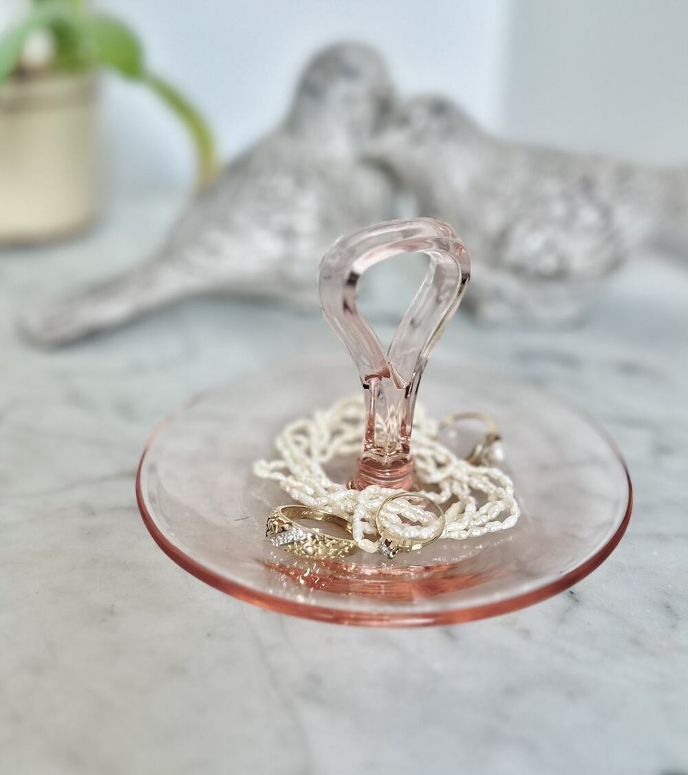 Vintage Pink Depression Glass Center Handle Trinket Ring Dish 6"